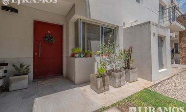 Departamento tipo duplex de 4 amb  en venta en El Sendero - Nordelta