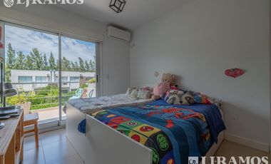 Departamento tipo duplex de 4 amb  en venta en El Sendero - Nordelta