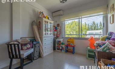 Departamento tipo duplex de 4 amb  en venta en El Sendero - Nordelta