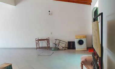 Casa en venta - 4 Dormitorios 4 Baños - 493mts2 - Moreno