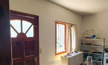 Casa en venta - 4 Dormitorios 4 Baños - 493mts2 - Moreno