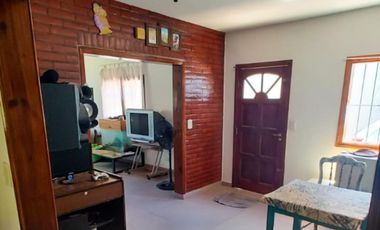 Casa en venta - 4 Dormitorios 4 Baños - 493mts2 - Moreno