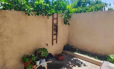 Casa en venta - 4 Dormitorios 4 Baños - 493mts2 - Moreno