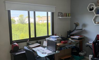 Venta - Casa 5 Ambientes, Jardín, Pileta - La Comarca, Tigre