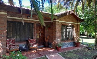 Casa en venta - 2 Dormitorios 2 Baños - Cochera - 2.000Mts2 - Guernica