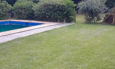 Casa en venta - 2 Dormitorios 2 Baños - Cochera - 2.000Mts2 - Guernica