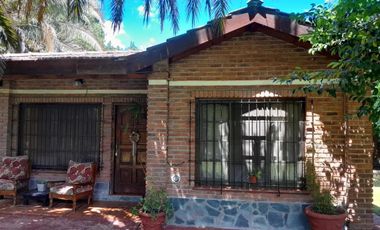 Casa en venta - 2 Dormitorios 2 Baños - Cochera - 2.000Mts2 - Guernica