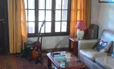 Casa en venta - 2 Dormitorios 2 Baños - Cochera - 2.000Mts2 - Guernica