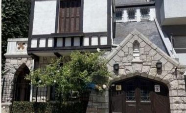 Casa en venta - 5 Dormitorios 4 Baños - 340mts2 - Mar Del Plata