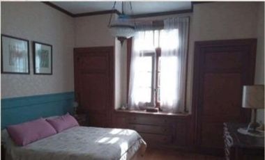 Casa en venta - 5 Dormitorios 4 Baños - 340mts2 - Mar Del Plata