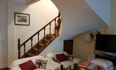 Chalet de varios ambientes con sólida construcción y gran ubicación