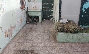 VENTA EN BLOCK 2 PH SUBDIVIDIDOS PARA REFACCIONAR, EN OLIVOS