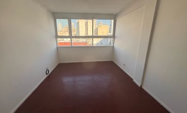 Oficina en tercer piso al frente