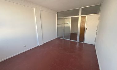 Oficina en tercer piso al frente