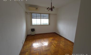 Alquiler departamento 3 ambientes con balcón en Avellaneda