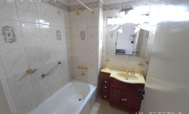 Alquiler departamento 3 ambientes con balcón en Avellaneda