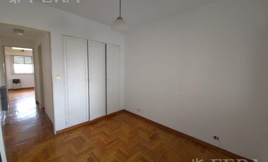 Alquiler departamento 3 ambientes con balcón en Avellaneda