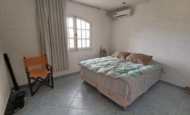 Casa en venta - 4 Dormitorios 2 Baños - Córdoba