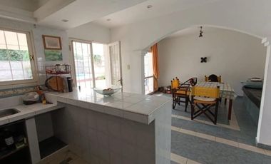 Casa en venta - 4 Dormitorios 2 Baños - Córdoba