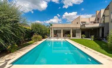 Imponente Casa en Cadaques - Funes Hills