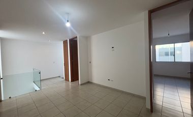 Casa en venta en Loretta 1