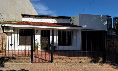 Casa en venta - 3 Dormitorios 1 Baño - Saladillo