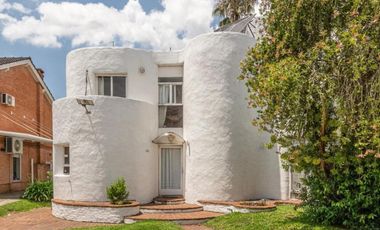 Casa en venta - 3 Dormitorios 2 Baños - El Venado