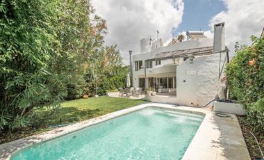 Casa en venta - 3 Dormitorios 2 Baños - El Venado