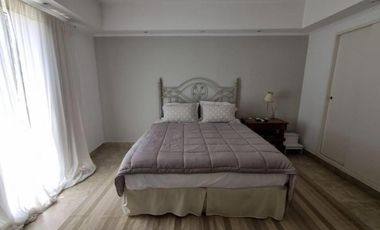 Casa en  Talar del lago II -lote interno- moderna