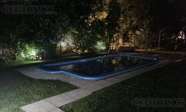 Casa en  Talar del lago II -lote interno- moderna