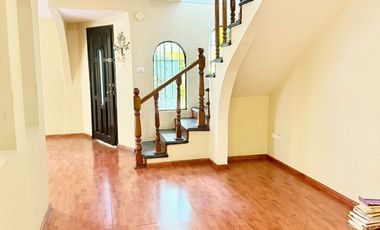 Casa en venta con habitación en planta baja en Sipeh Ánimas