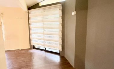 Casa en venta con habitación en planta baja en Sipeh Ánimas