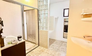 Casa en venta con habitación en planta baja en Sipeh Ánimas