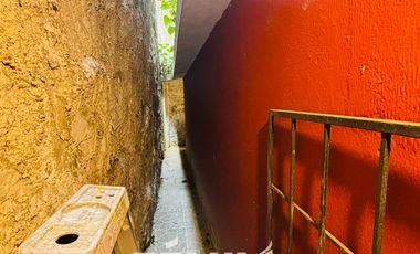 Casa en venta con habitación en planta baja en Sipeh Ánimas