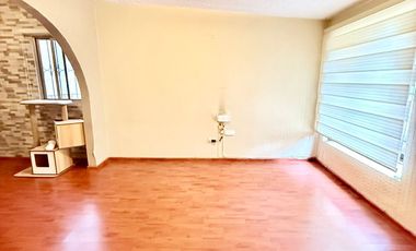 Casa en venta con habitación en planta baja en Sipeh Ánimas