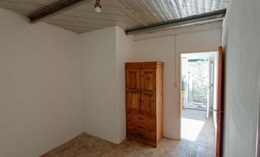 Alquiler PH en Banfield Oeste Monoambiente