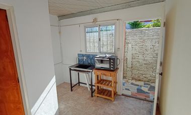 Alquiler PH en Banfield Oeste Monoambiente