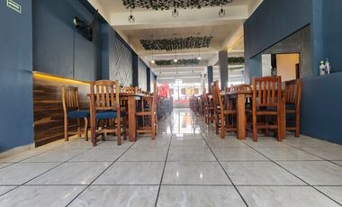 El Lienzo en Blanco para tu Éxito: 170 m² en el Corazón Comercial de Nueva Oxtot