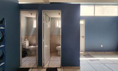 El Lienzo en Blanco para tu Éxito: 170 m² en el Corazón Comercial de Nueva Oxtot