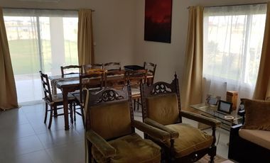 Casa en venta - 4 Dormitorios  4 Baños 2 Cocheras - 860Mts2 - Escobar