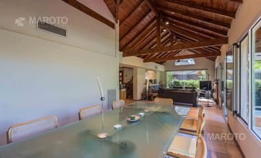 CASA EN VENTA EN C.C. LOS HORNEROS - MAROTO PROPIEDADES-