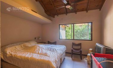 CASA EN VENTA EN C.C. LOS HORNEROS - MAROTO PROPIEDADES-