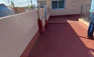 Casa en venta - 2 Dormitorios 1 Baño - 85mts2 - Bernal