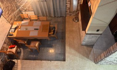 Casa en alquiler - 4 Dormitorios 2 Baños - La Plata