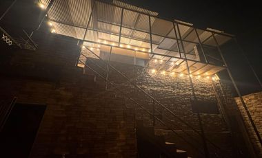 Casa en alquiler - 4 Dormitorios 2 Baños - La Plata