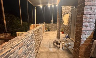 Casa en alquiler - 4 Dormitorios 2 Baños - La Plata