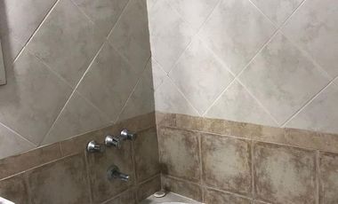 PH en venta - 1 Dormitorio 1 Baño 1 Cochera - 104Mts2 - Quilmes Oeste