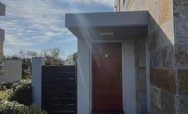 PH en venta - 2 Dormitorios 2 Baños - Cochera - 161Mts2 - Quilmes