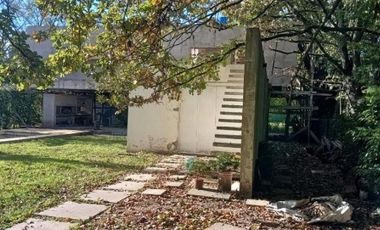 Casa en venta - 3 Dormitorios 2 Baños - Cochera - 800Mts2 - Arturo Seguí