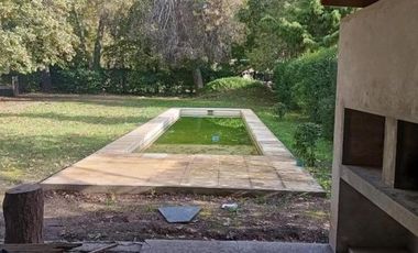 Casa en venta - 3 Dormitorios 2 Baños - Cochera - 800Mts2 - Arturo Seguí